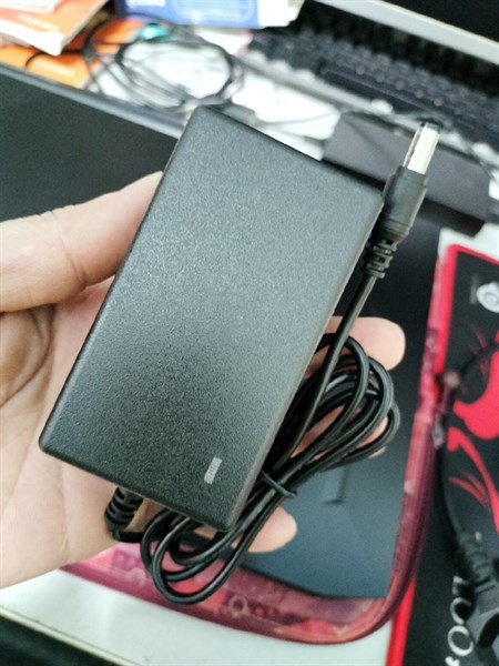 SẠC ADAPTER SUN-Q5_8,4V-2A_5.5*2.1