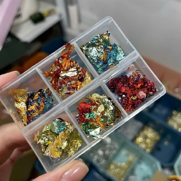 GIẤY NHÚN TRANG TRÍ