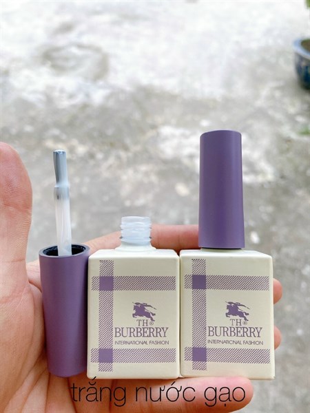SƠN LẺ TRẮNG NƯỚC GẠO (Burberry)