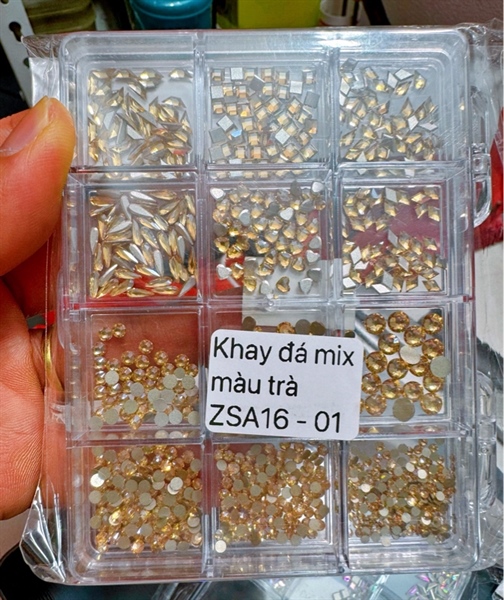 KHAY ĐÁ MIX MÀU TRÀ_600V